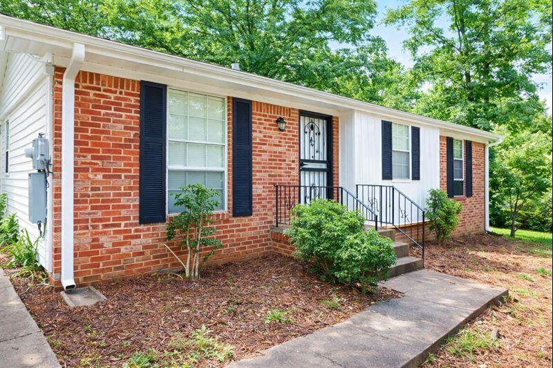 Why Pricing a Home Correctly in Birmingham Matters More Than Most Sellers Expect